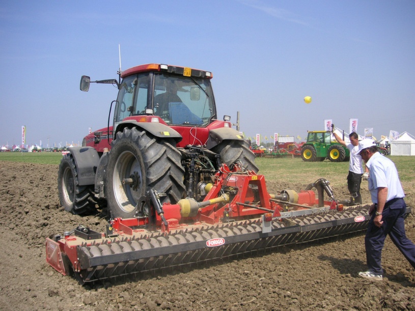 Forigo FR160 600 grapă rotativă pliabilă de 6 metri disponibilă la Ideea Green Concept Fundulea